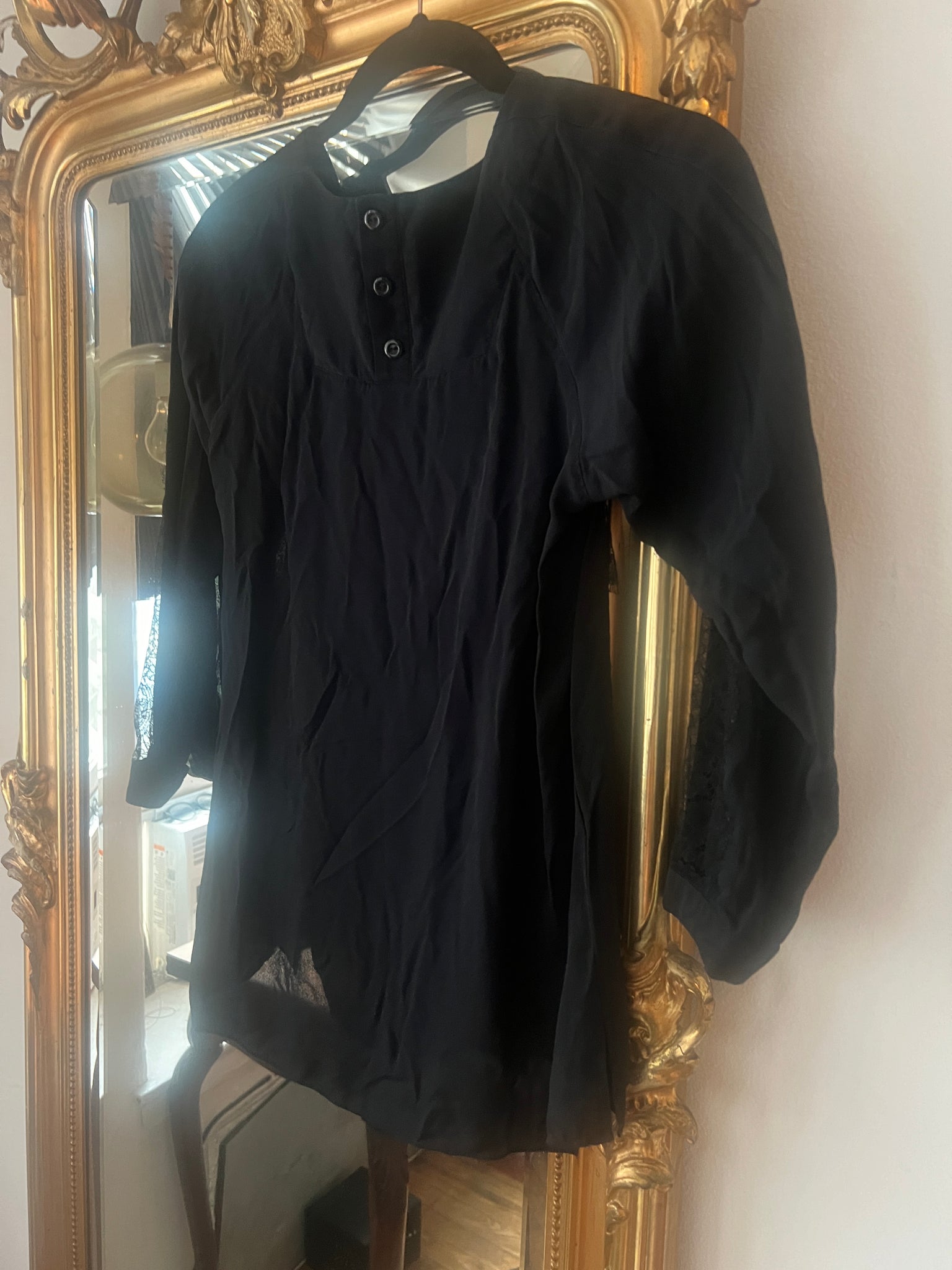 SC♡VS | PERFECT SILK & LACE SHIRT BY MAYLE